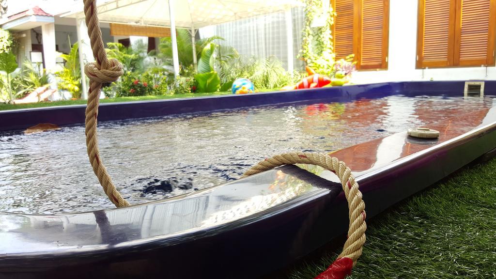 Barefeet Naturist Resort (Adults Only) Bangkok Eksteriør bilde