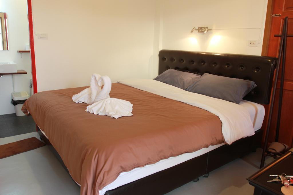 Barefeet Naturist Resort (Adults Only) Bangkok Eksteriør bilde