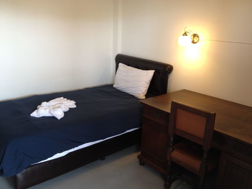 Barefeet Naturist Resort (Adults Only) Bangkok Eksteriør bilde