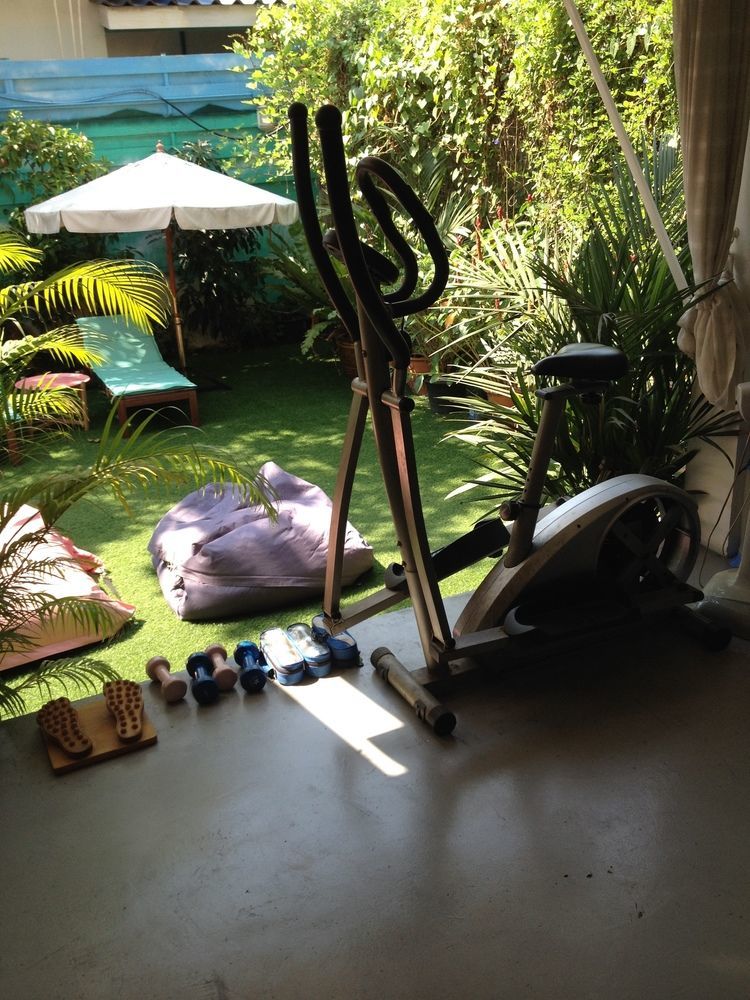 Barefeet Naturist Resort (Adults Only) Bangkok Eksteriør bilde