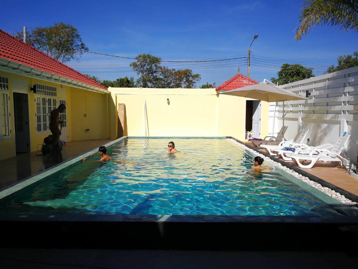 Barefeet Naturist Resort (Adults Only) Bangkok Eksteriør bilde