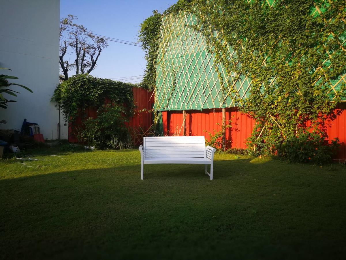 Barefeet Naturist Resort (Adults Only) Bangkok Eksteriør bilde