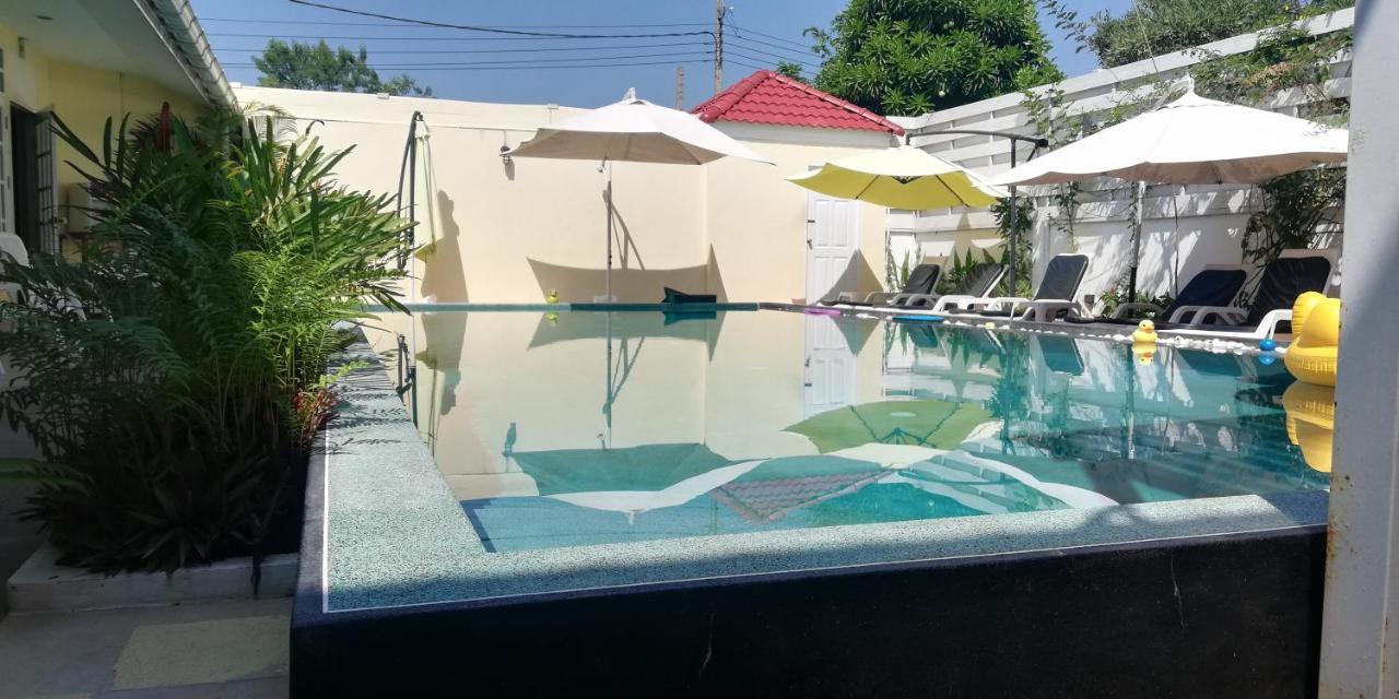 Barefeet Naturist Resort (Adults Only) Bangkok Eksteriør bilde