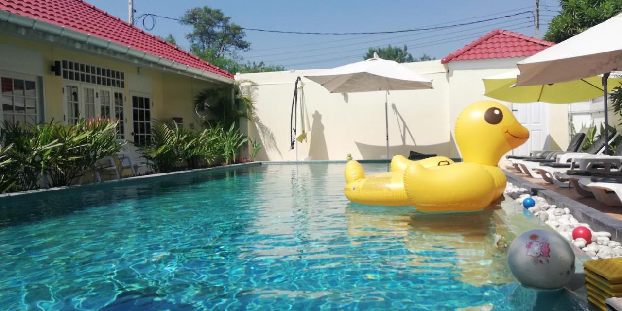 Barefeet Naturist Resort (Adults Only) Bangkok Eksteriør bilde